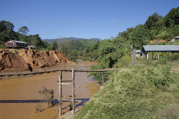 ancient pont pour mogok